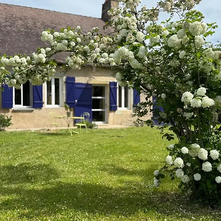 La Maison Bleue Classee 3 Etoiles Holiday home *