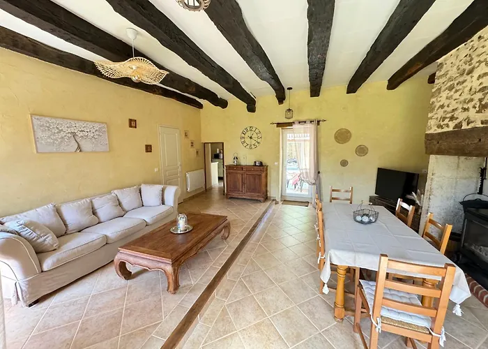 La Maison Bleue Classee 3 Etoiles Limeyrat